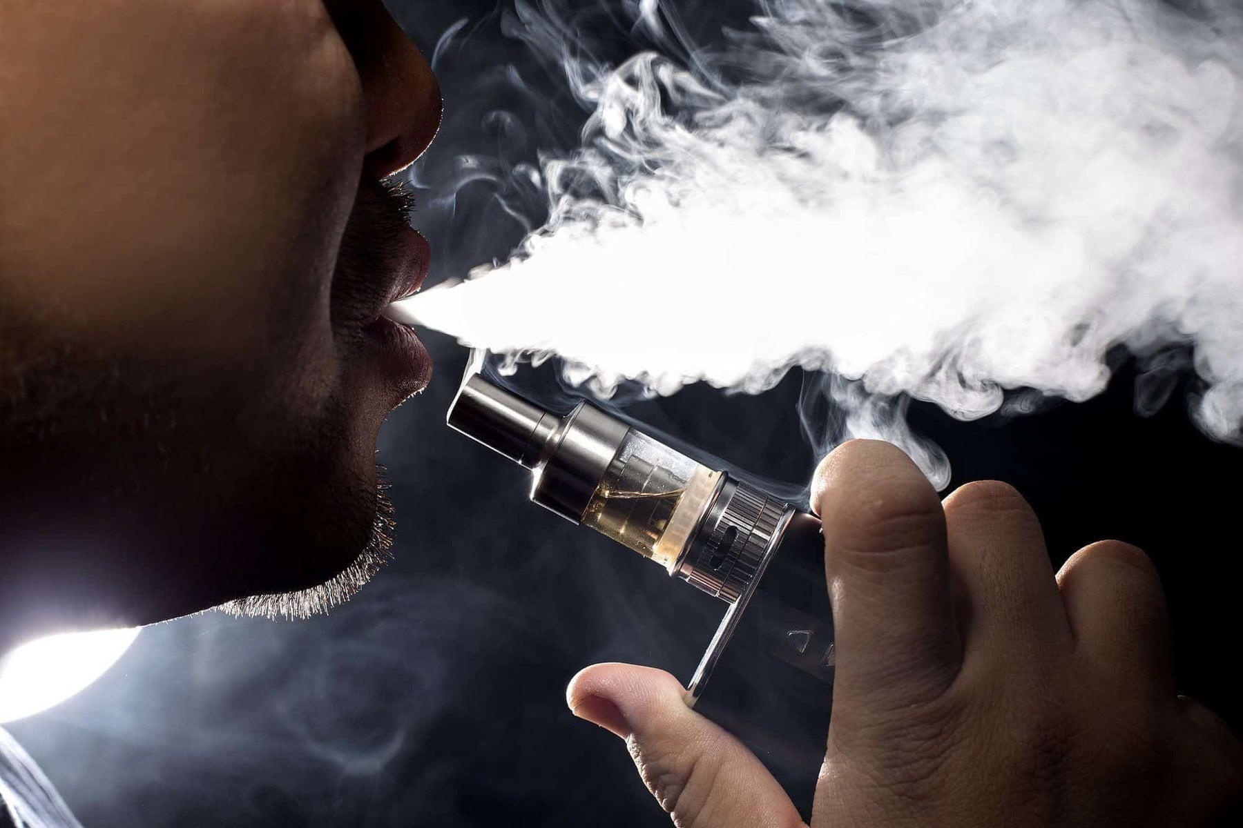 Is There Nicotine in Vape Juice? - eJuice.Deals