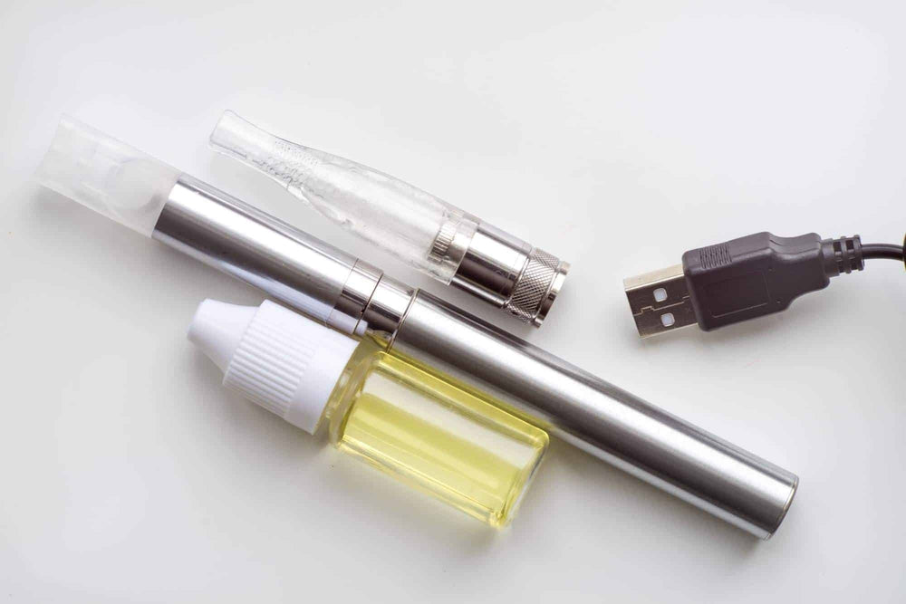 Excellent Tips to Safely Use a Vape Battery Charger - eJuice.Deals